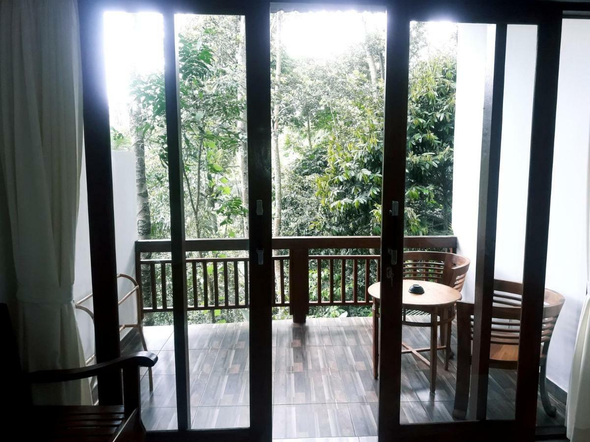 Ubud River Side House Hotel Exterior foto