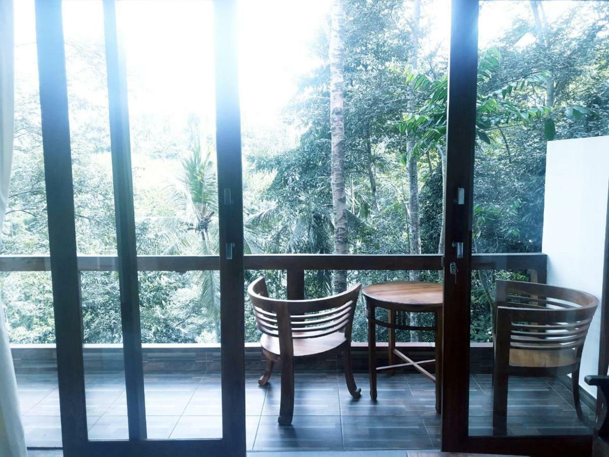 Ubud River Side House Hotel Exterior foto